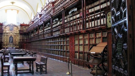 Cuál es la historia de la Biblioteca Palafoxiana, la más antigua de América
