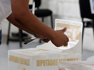 Sin pena, 28 candidatos a reelección se promueven en portales de sus Ayuntamientos