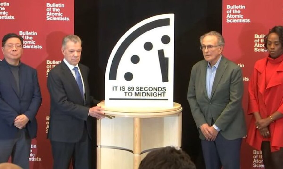 El reloj del fin de mundo marca 89 segundos / Foto: Redes Sociales