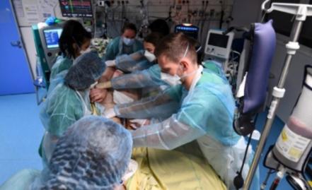 80% de hospitalizados por covid-19 desarrollan problemas neurológicos