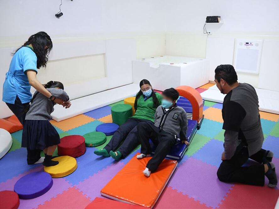 SEP atiende a niños con discapacidad en las USAER y CAM | Foto: SEP