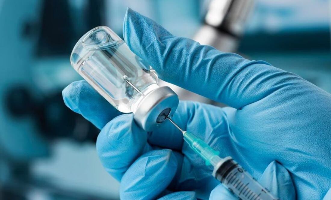 La vacuna contra el Covid-19 está disponible en varias farmacias de Puebla | Foto: Freepik