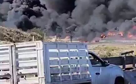 VIDEO. Incendio de pipa en la Puebla-Orizaba deja un muerto