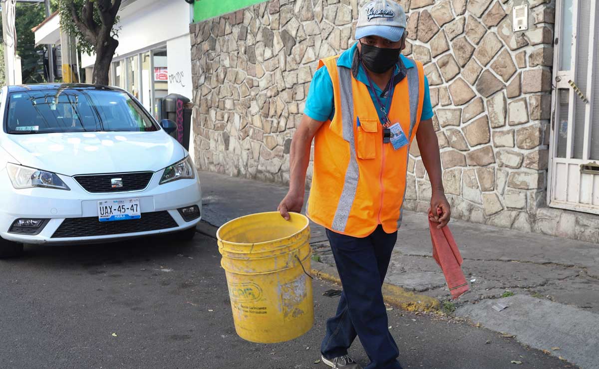 Franeleros no podrán operar en zona de parquímetros
