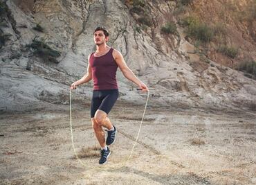 Estos son los beneficios para la salud de hacer cardio con cuerda