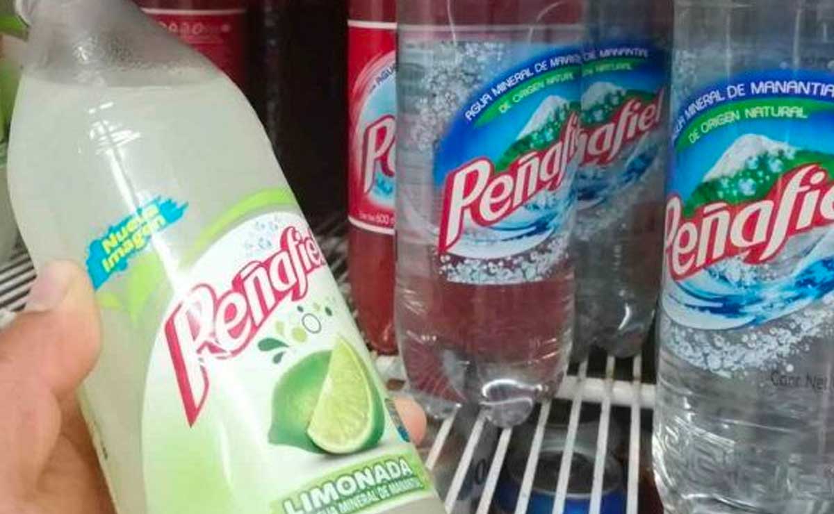 Peñafiel, El Riego y Brillante son las empresas refresqueras que aún subsisten en Tehuacán | Foto: Agua.org