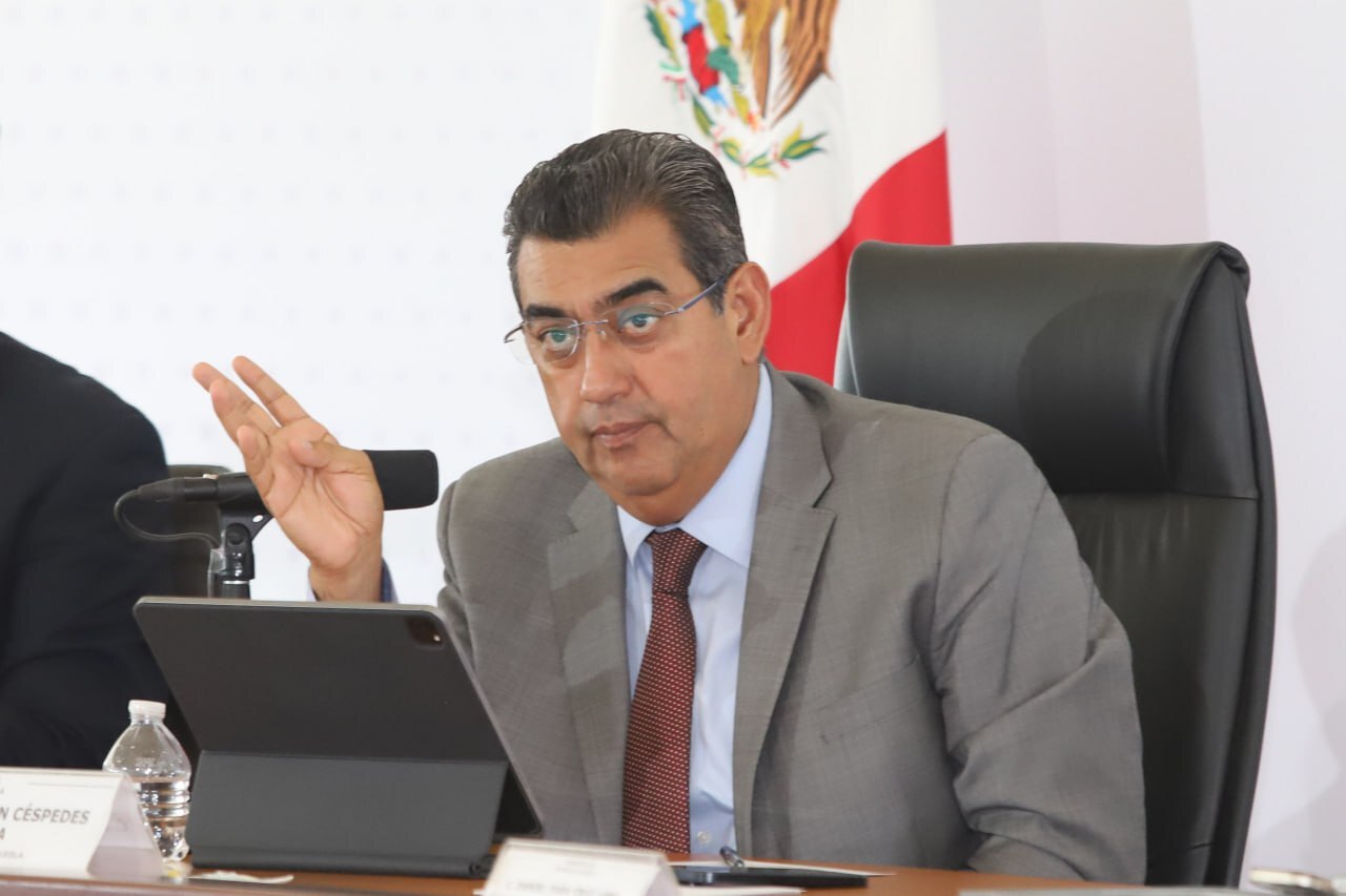 El gobernador de Puebla garantizó a los ciudadanos que las elecciones se llevarán a cabo en paz | Foto: EsImagen