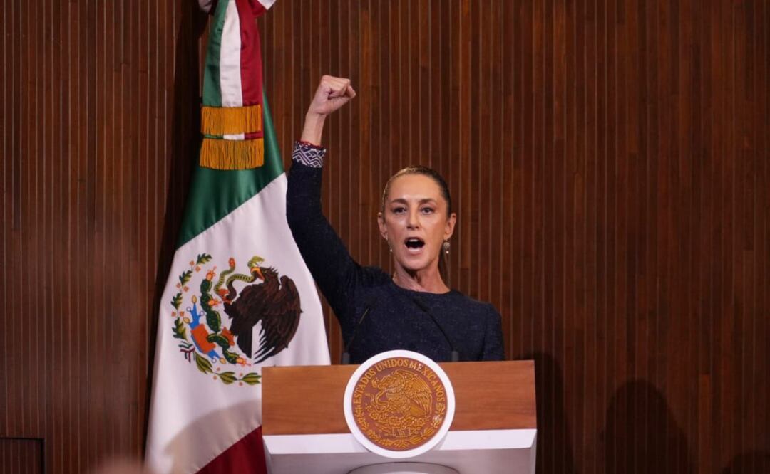 El gobernador de Puebla asistió al 108 aniversario de la Constitución Mexicana en Querétaro I Foto: Gobierno del Estado