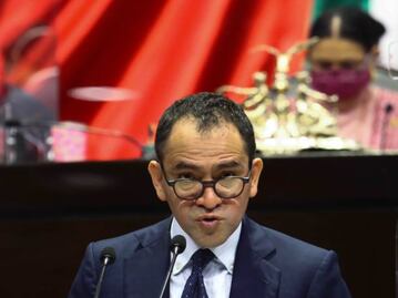 Arturo Herrara deja Hacienda; AMLO lo propone para gobernador de Banxico