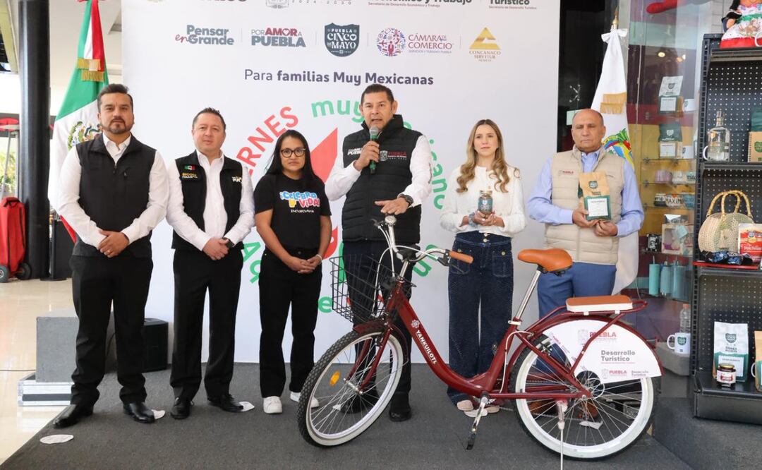 El presidente de la Concanaco Servytur, Octavio de la Torre Stéffano, informó que Puebla fue de los estados con más registros | Foto: Gobierno del Estado