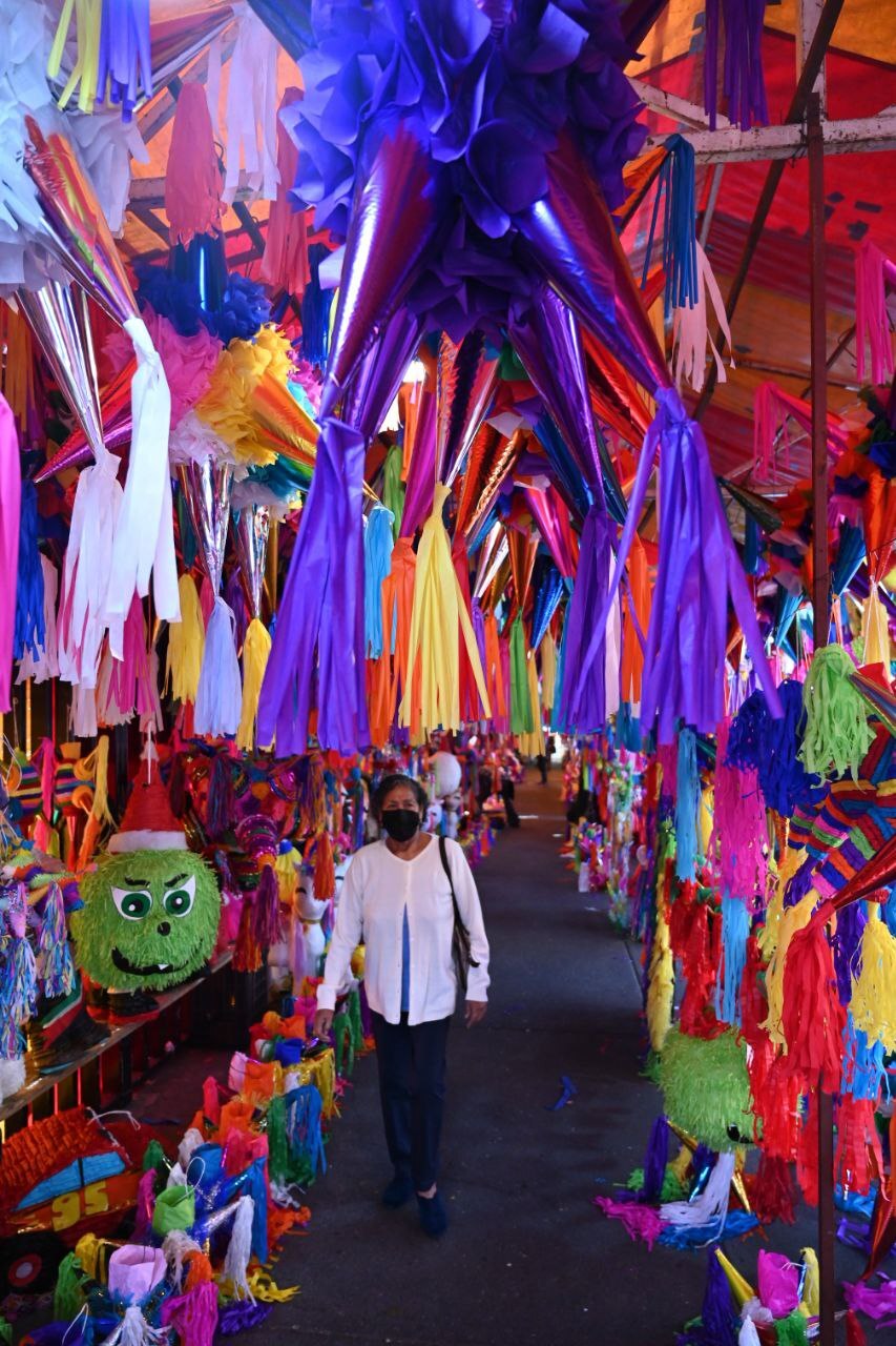 En Cuapiaxtla de Morelos, la elaboración de piñatas es una forma de vida | EsImagen
