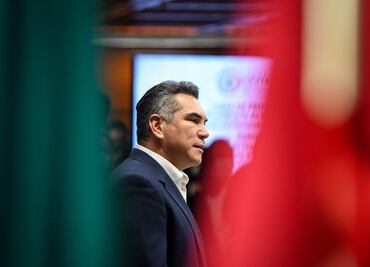 Líder del PRI sin mencionar a Quirino: "servir a México desde el partido, no desde la comodidad de una embajada"