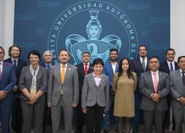 Presenta Lilia Cedillo a su equipo en la administración central de la BUAP