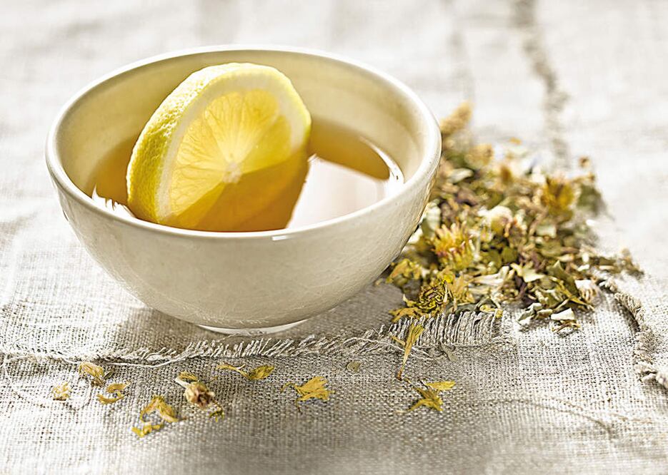 El té amarillo es rico en antioxidantes, como catequinas y polifenoles, que ayudan a combatir el daño causado por los radicales libres en el cuerpo.

Foto: Producción El Universal Puebla