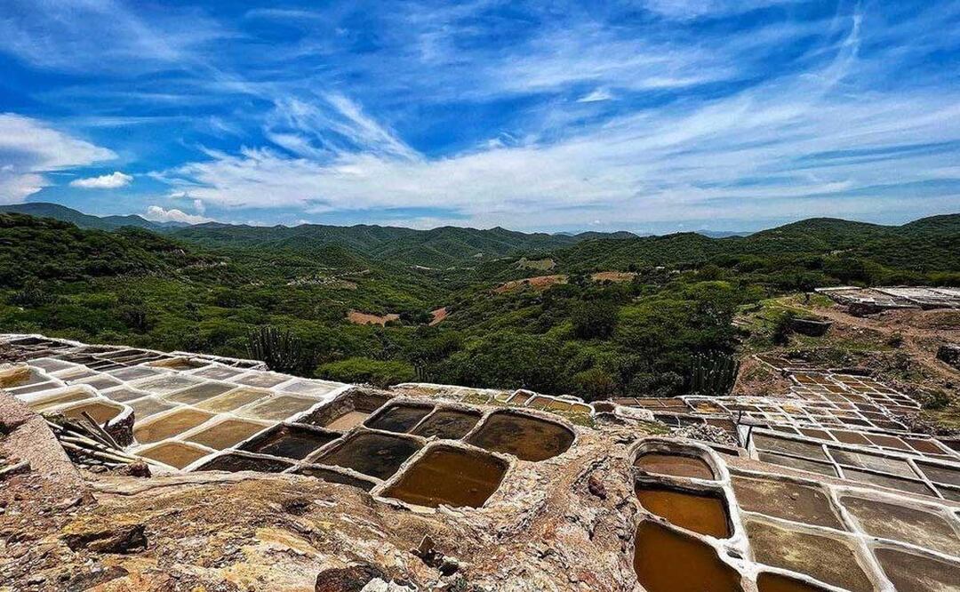 Chila de la Sal aún tiene población que se dedica a la elaboración y venta de sal artesanal | Foto: Instagram Ángel Malo (fotoverde12)