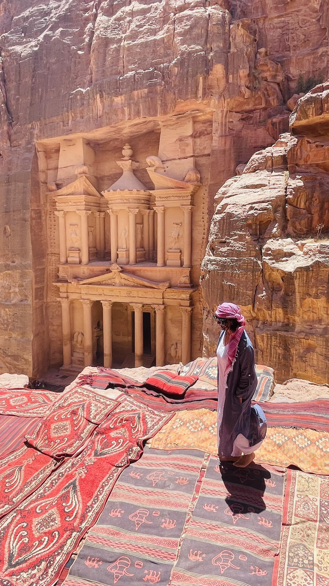 ¿Quién es y qué hace Nayeli Robledo, la joven poblana que está en medio de la guerra en Israel?