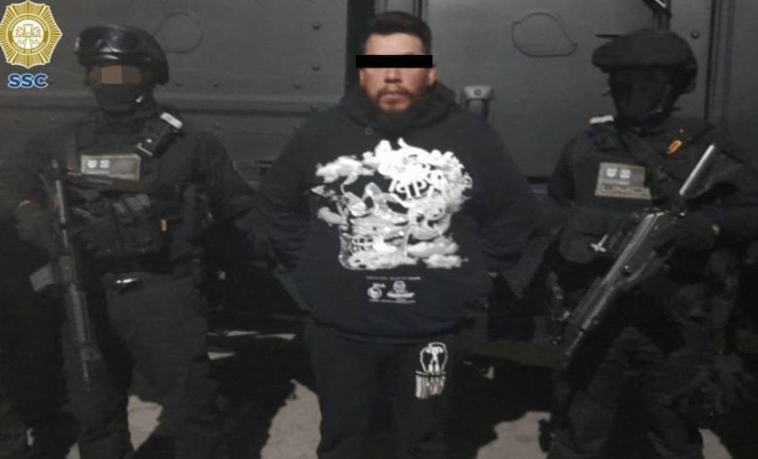 Foto: Especial/El Universal/ Al menos de 12 vehículos custodiaron la unidad blindada, conocida como rinoceronte, que trasladó a Lenin “N” al penal