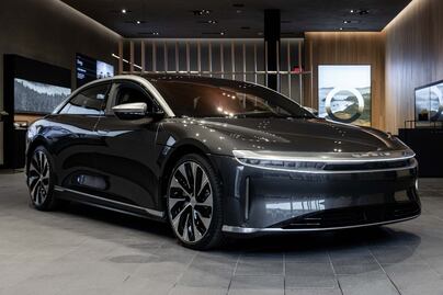 Lucid Motors, el auto eléctrico que desafía a Tesla, podría producir 12 mil unidades 2022