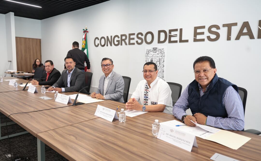 Buscan garantizar autonomía y democracia sindical de los trabajadores al servicio del Estado | Foto: Congreso de Puebla.