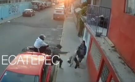 VIDEO. Novio abandona a su pareja durante asalto en Ecatepec