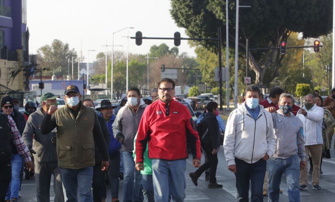 Pocos automovilistas salieron a las calles para protestar contra la verificación vehicular | Foto: Agencia Es Imagen para El Universal Puebla