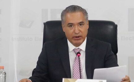 Justicia federal ratifica la salida de César Huerta del IEE