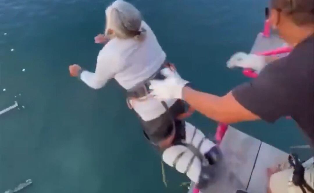 Una abuelita originaria de Tlaxcala se lanzó al bungee, a una altura de 60 metros | Foto: Captura de TikTok