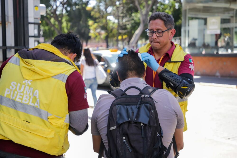 Un hombre resultó lesionado tras caerle un pedazo de concreto en la cabeza | Es Imagen