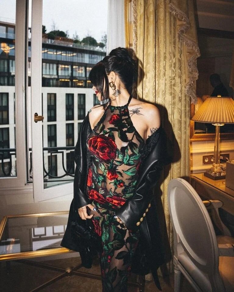 Estas son las fotos que confirmarían el embarazo de Cazzu. 

Foto: Instagram