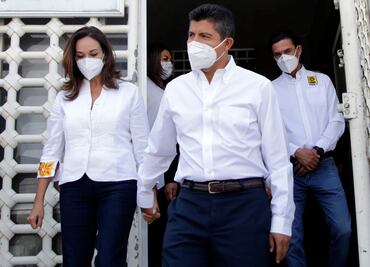 Eduardo Rivera se registra como candidato de coalición a la presidencia municipal de Puebla