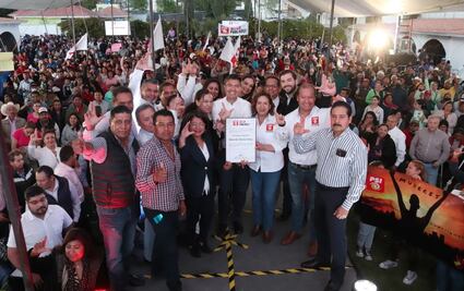 Lalo Rivera recibe constancia de PSI como candidato a la gubernatura de Puebla