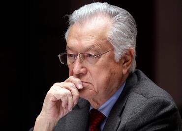 Ordenan a Bartlett disculparse con indígenas de Cuetzalan