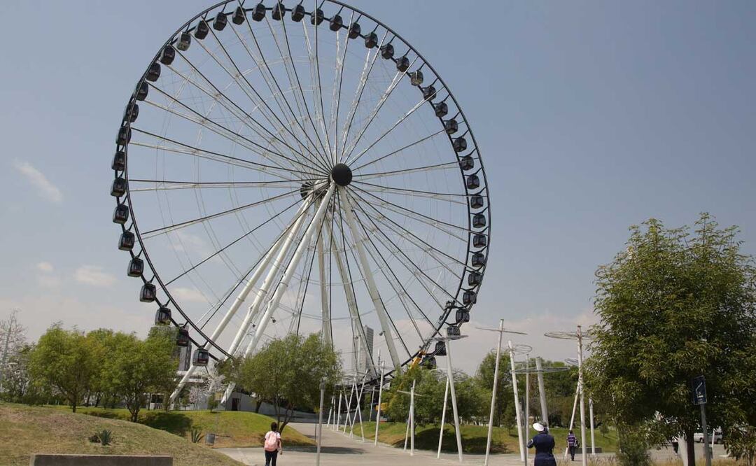 A 10 años de la Estrella de Puebla, aun sin funcionar, sigue siendo un atractivo para los poblanos y visitantes | Foto: Agencia Es Imagen para El Universal Puebla