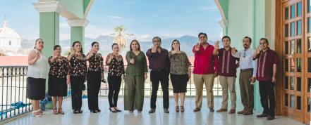 ¿Quién es el polémico alcalde de Zinacatepec que puso una estatua del gobernador?