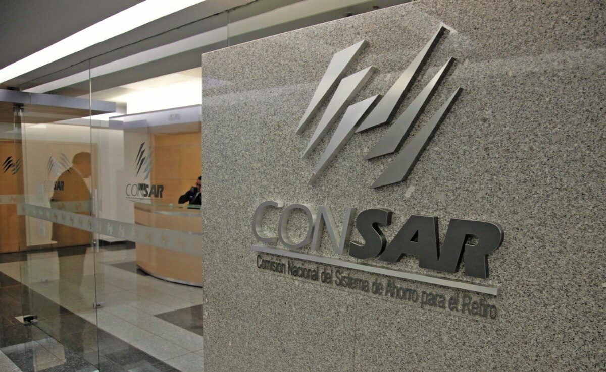 Esta medida, que se implementó a partir del 26 de enero, requiere que los trabajadores tramiten su Firma Electrónica SAR.

Foto: Producción El Universal Puebla
