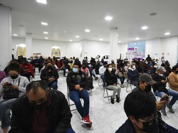 27 de los 100 basificados de Claudia Rivera renunciaron a su plaza