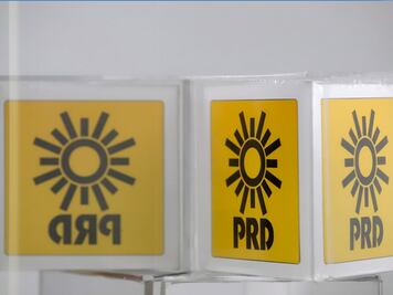 PRD presenta a precandidatos a diputados locales en Puebla