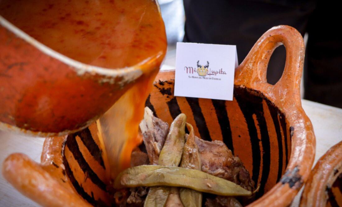 Mole de Caderas y otros platillos de la temporada / Foto: EsImagen