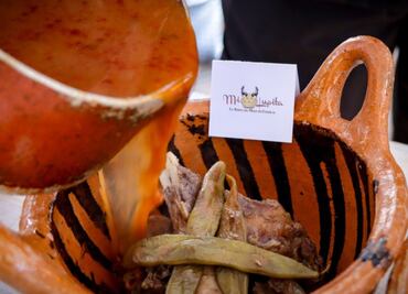 Qué otros platillos se preparan con la carne de chivo en temporada de mole de caderas