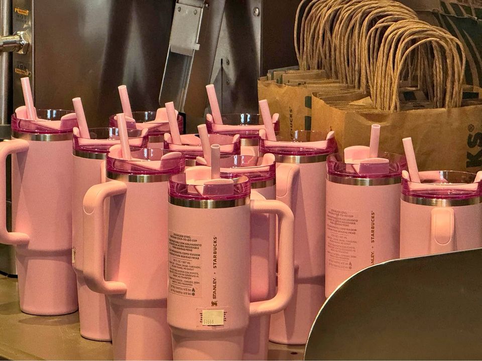El termo rosa de Starbucks es muy codiciado entre los fans de la marca