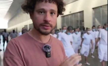 Luisito Comunica muestra cómo es la megacárcel de El Salvador: "es aterrador"