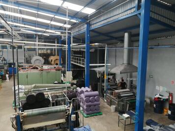 Mezclilla hecha en Puebla: el cielo de la economía, pero el infierno medioambiental