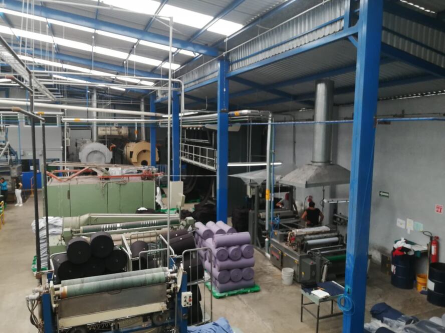 Empresas mezclilleras han sido clausuradas por contaminar el agua | Fotos Secretaría de Medio Ambiente