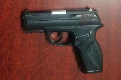 Lo iban a linchar en Coronango por una pistola de juguete