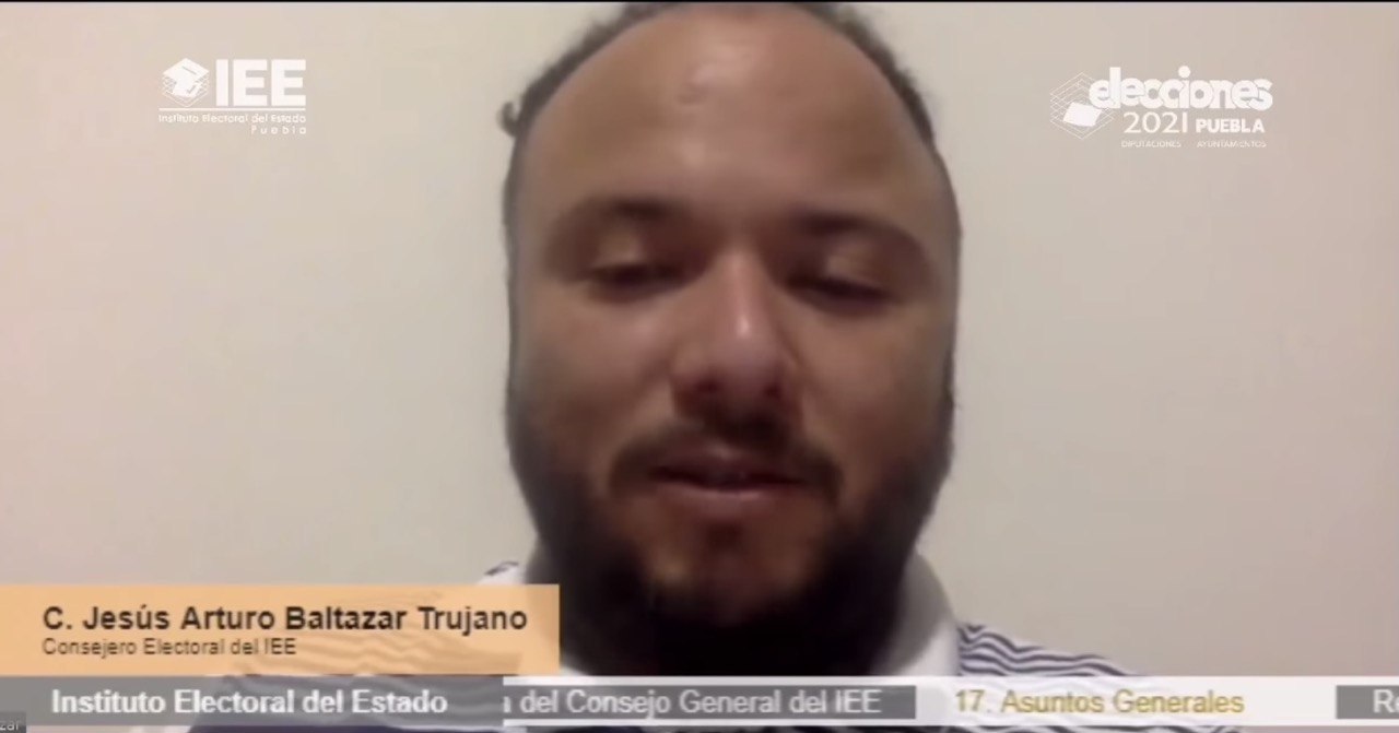 Inconformes toman consejos municipales en Teotlalco y Miahuatlán, en Puebla