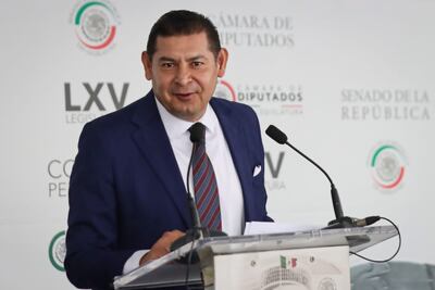 Alejandro Armenta pide licencia como senador para iniciar precampaña el 25 de diciembre