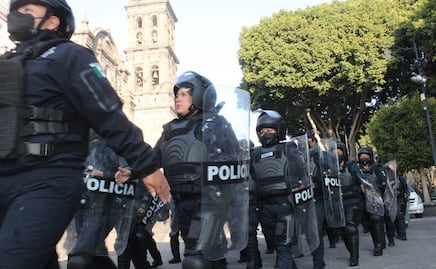 Despliegan a mujeres policías en Centro Histórico de Puebla por marchas del 8M