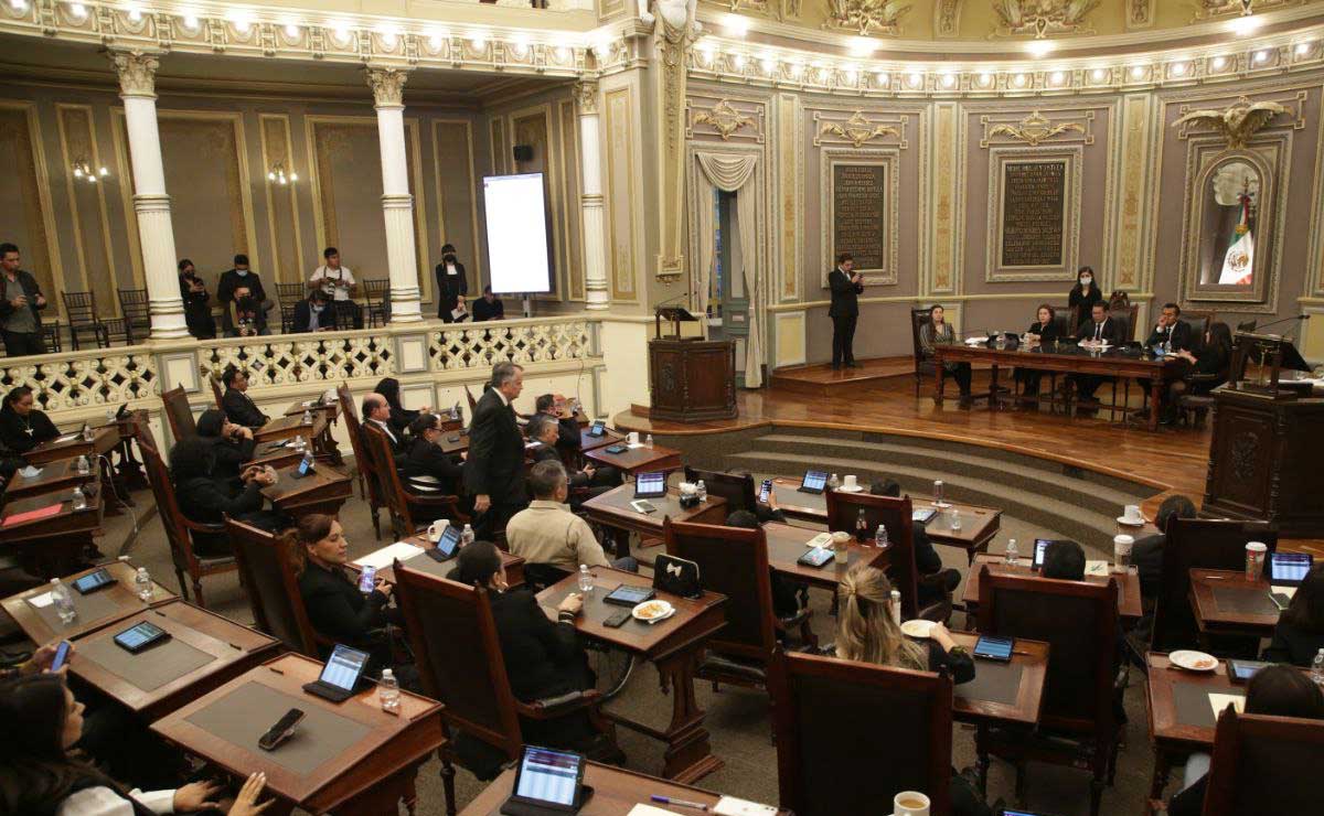 Antes de que termine el 2022, los diputados locales deberán aprobar las leyes de ingresos de los municipios | Foto: Agencia Es Imagen para El Universal Puebla