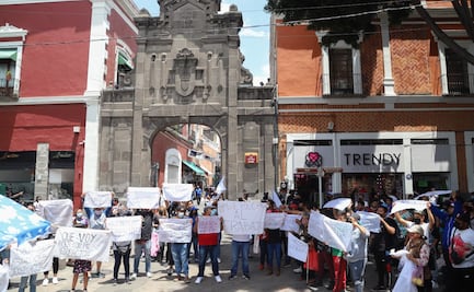Insisten ambulantes en regresar al Centro Histórico de Puebla