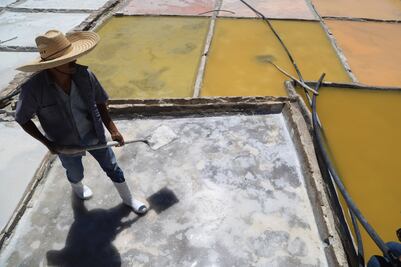 En Puebla se produce una sal de 2 mil años de antigüedad, ¿la has probado?